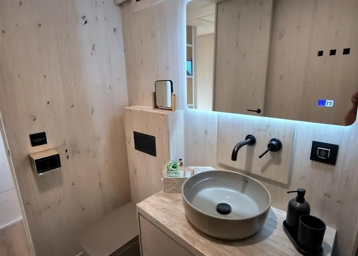 度假居 Luxury Seaside With Jacuzzi And Sauna - 10 Gardens - & Relax Croatia 普利拉卡