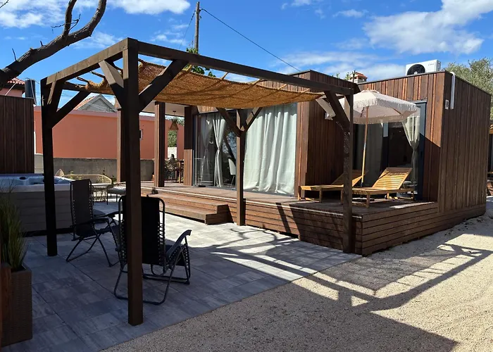 度假居 Luxury Seaside With Jacuzzi And Sauna - 10 Gardens - & Relax Croatia 普利拉卡