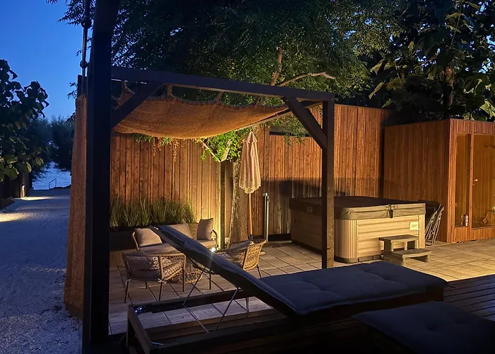 Luxury Seaside With Jacuzzi And Sauna - 10 Gardens - & Relax Croatia *