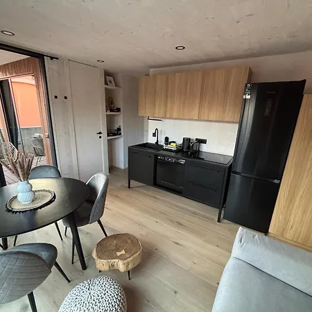 Luxury Seaside With Jacuzzi And Sauna - 10 Gardens - & Relax Croatia 別荘 プリヴラカ