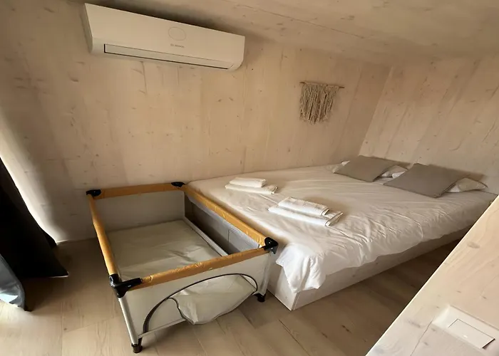 Luxury Seaside With Jacuzzi And Sauna - 10 Gardens - & Relax Croatia * Privlaka (Zadar)