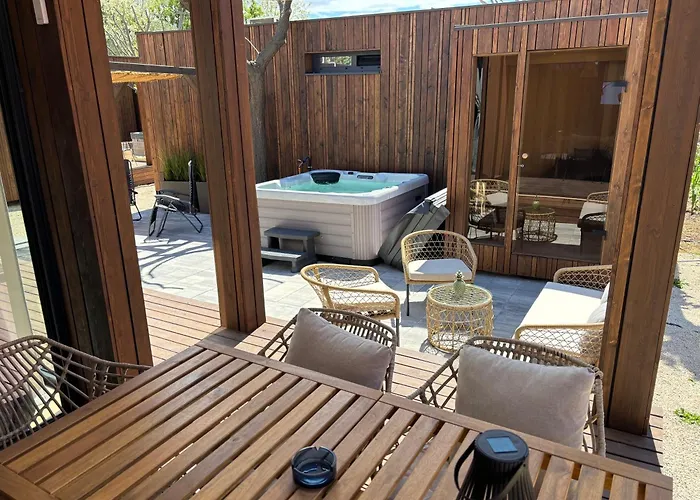 Luxury Seaside With Jacuzzi And Sauna - 10 Gardens - & Relax Croatia